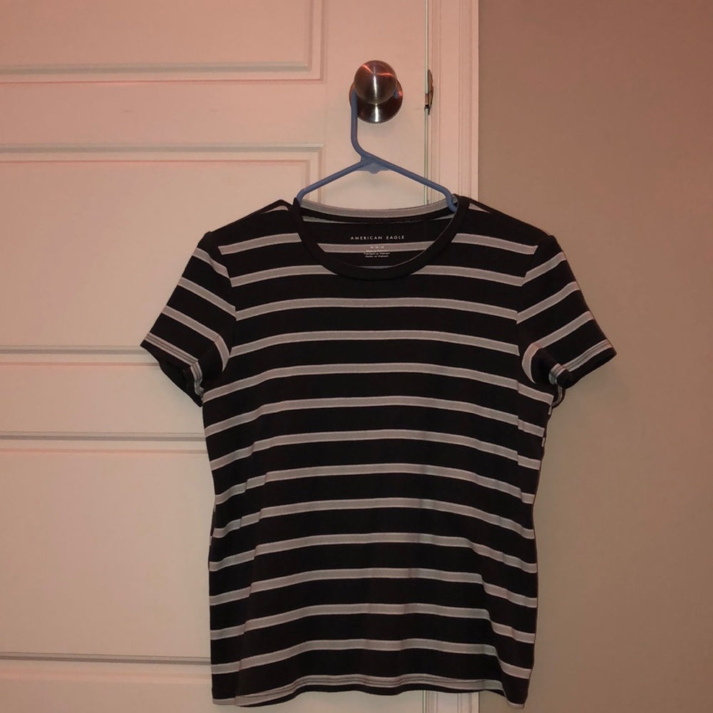 American Eagle shirt